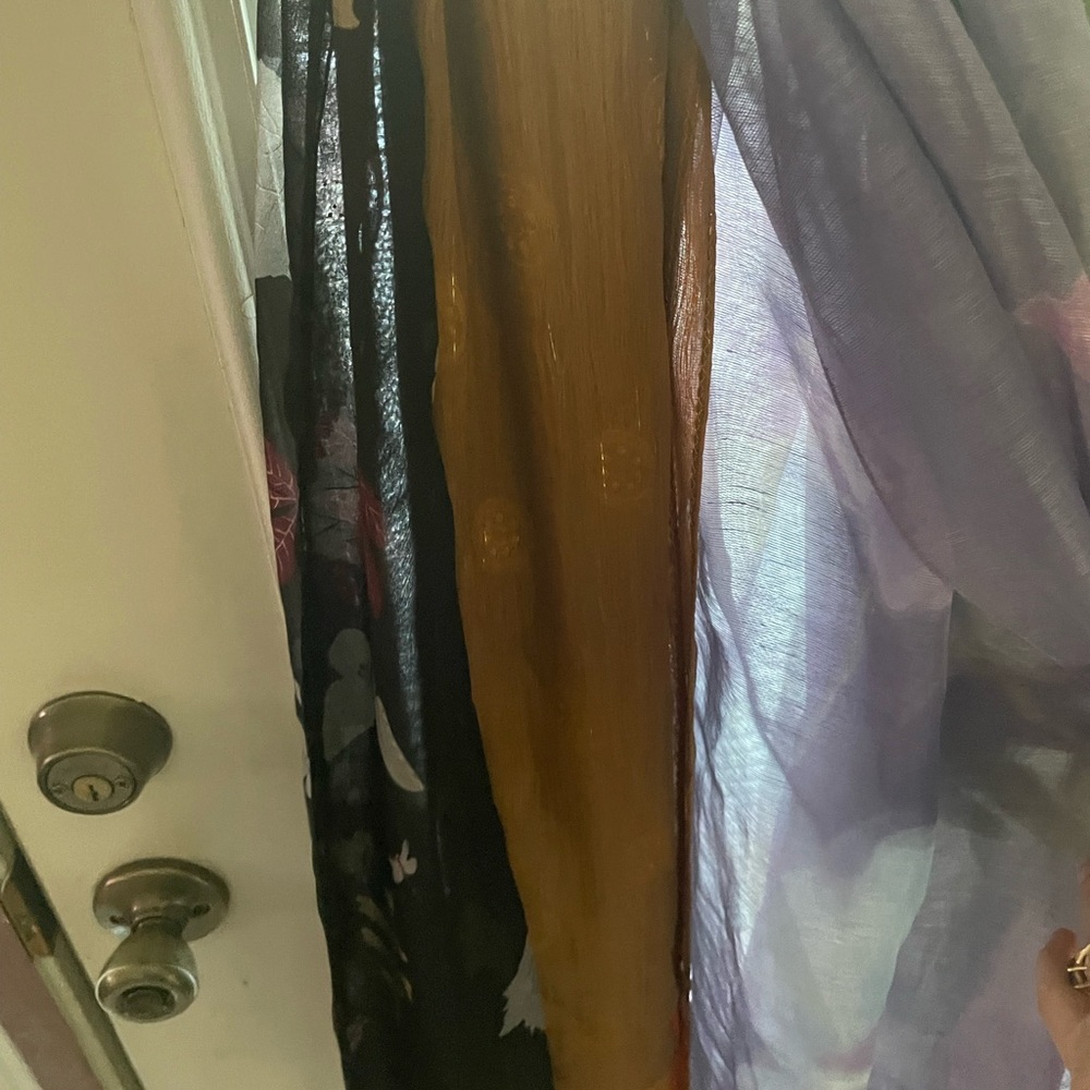Assorted Women's Scarves - Multi Color Mix - Picture 5 of 8